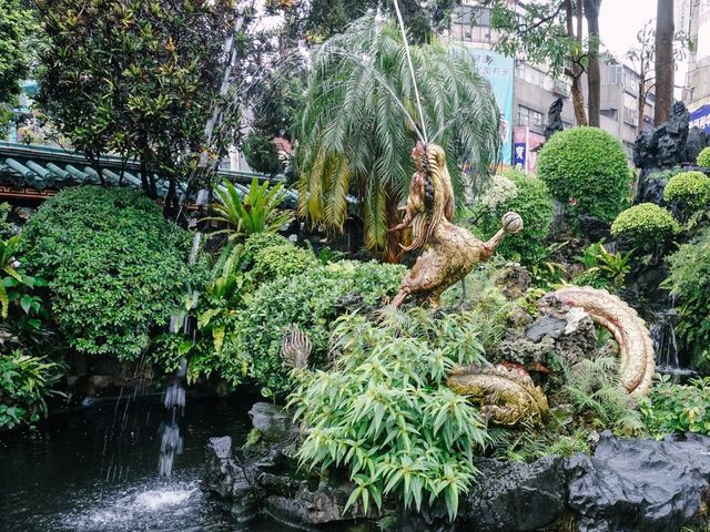 打卡台北第一名剎——龍山寺