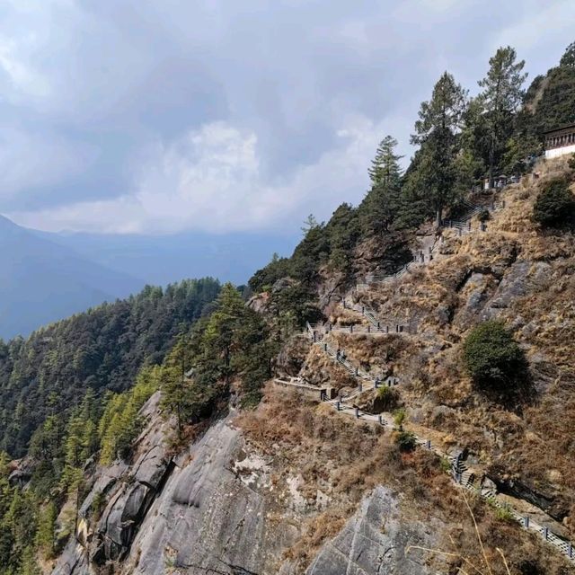 Bhutan | Temple On a Cliff 🧗‍♂️