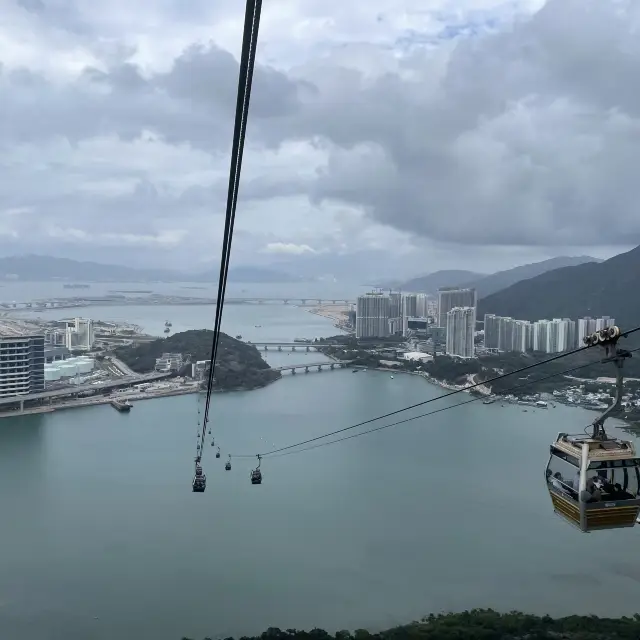 홍콩 란타우섬 산과 바다, 불상이 하나가 된 진짜 알짜배기입니다. 