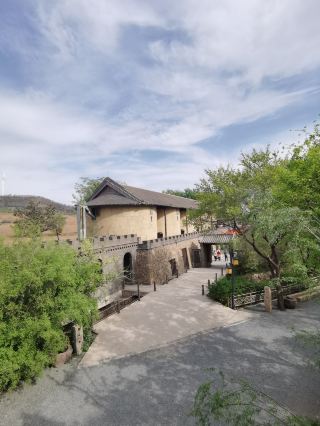 The Baijiu Town with Manchu Charm—The Aisin Gioro Royal Museum