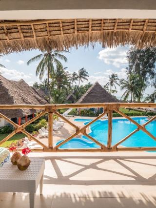 🌴 Zanzibar's Hidden Gem: Kiwengwa Beach Resort 🏖️