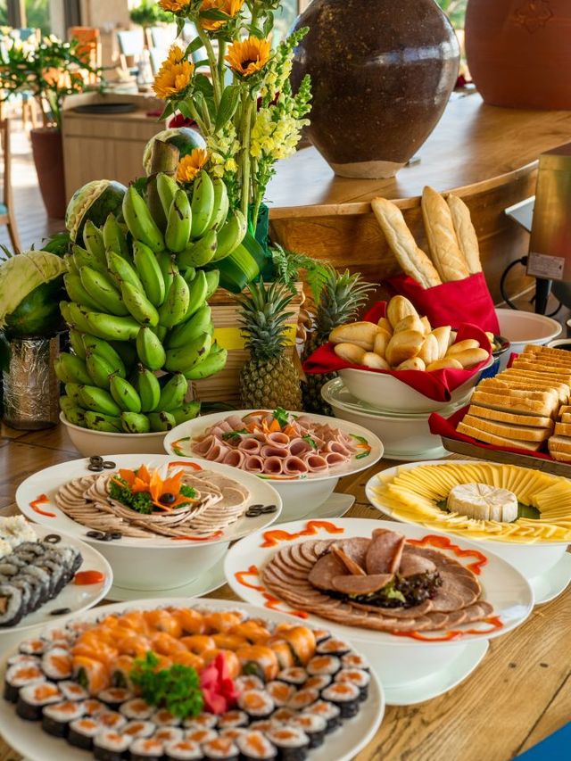 🌴🏖️ Phu Yen's Paradise: Sala Grand TuyHoa! 🌞🌊