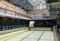 Victoria Baths: Splendor and Rebirth ✨🌟