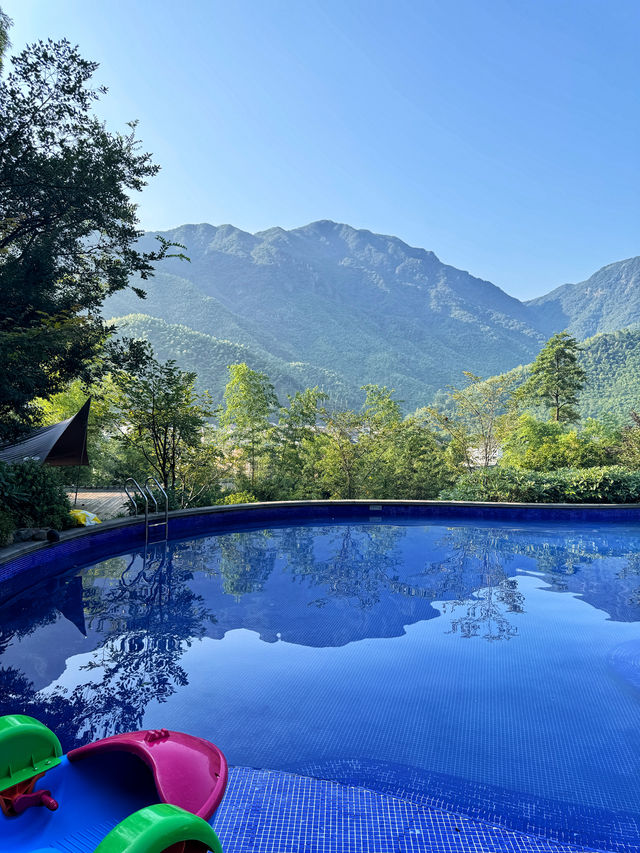 住進群山環抱的竹海，來一場森系療癒