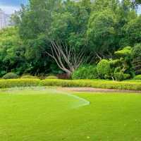 【白鷺洲公園】有廈門標誌性雕像，可以餵鴿子，賞燈光秀