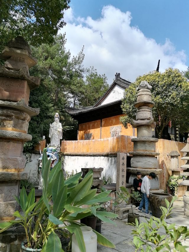 金華浦江龍德古寺丨一個人氣很旺的古寺丨值得一遊。