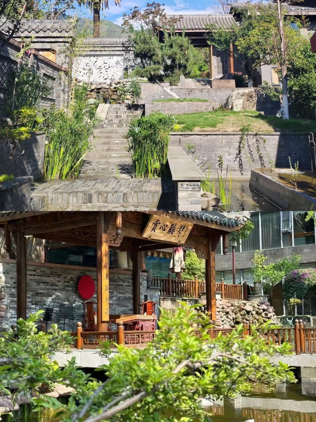 在西昌！剛退房！住進17°C邛海邊上...。