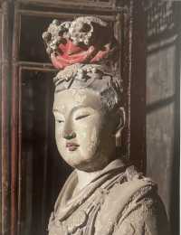 《汾陽太符觀彩塑》仙女下凡該是這般模樣 汾陽不止有名酒，不止有杏花，古代道觀中還藏着國色天香，花。