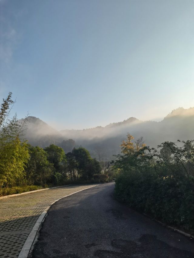 一房一私湯六安陡沙河 打卡山頂無邊泡池