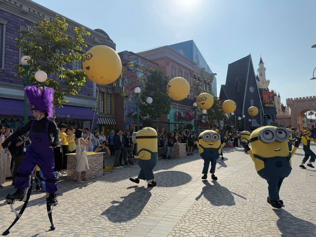 Minion Land Opens at Universal Studios Singapore!