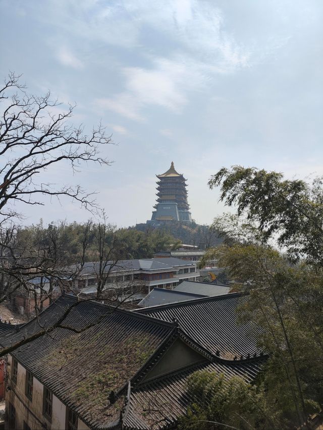 黃石東風山 ——被雲霧包圍的徒步天堂