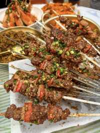 徐東呢間燒烤大排檔，盲點都好好食  就喺徐東，每次嚟都坐滿人，佢哋嘅菜式屬於盲點都唔會中伏嗰種，重