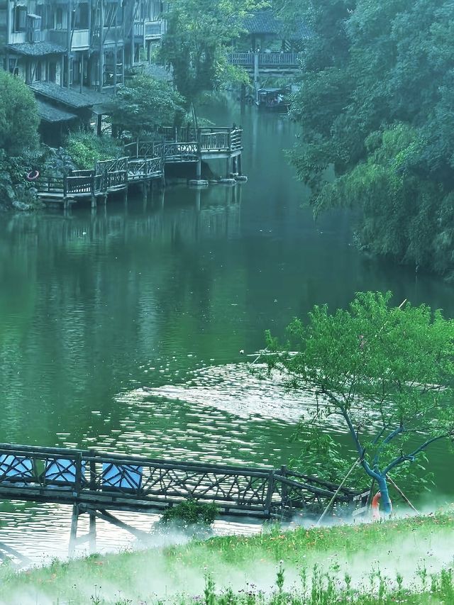 央視無呃人！貴州隱藏版仙寨，陰雨天仲涼過冷氣房