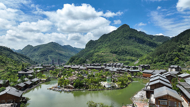 躲入黔北小城！激流玩水，歎非遺「儺戲」
