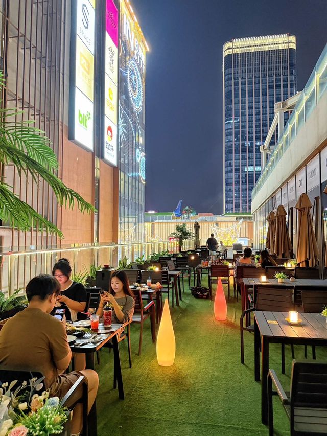 喺天津搵到間超chill嘅天台餐吧！