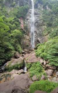 江西的山真的很美!水也養!