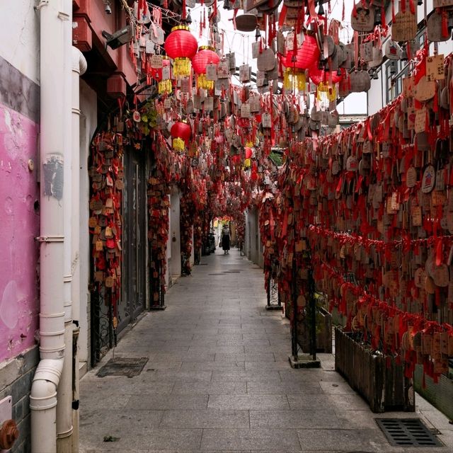 Cozy Alleys in Qibao Ancient Town 🏮🌧️
