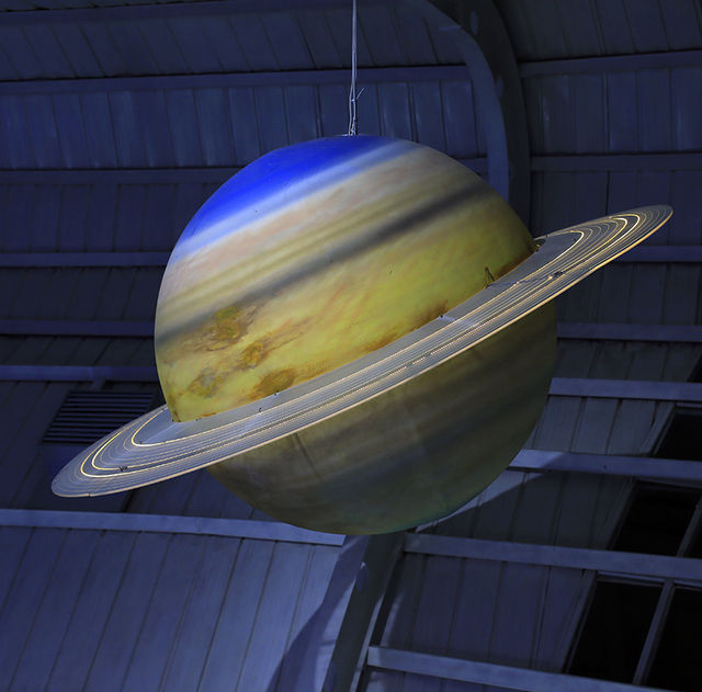 當星河垂落北回歸線時，在墨江邂逅太陽轉身