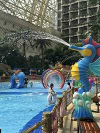 【Family Travel in Chengdu: A Moment of Peace】