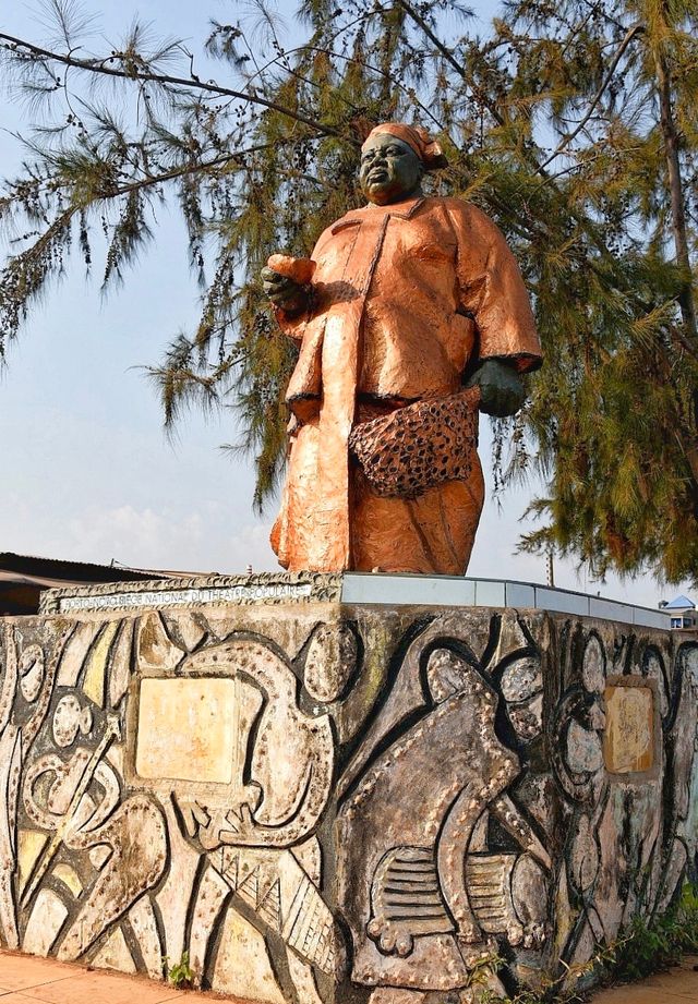 走世界系列:貝寧-波多諾伏和阿波美 走世界系列:貝寧-波多諾伏和阿波美