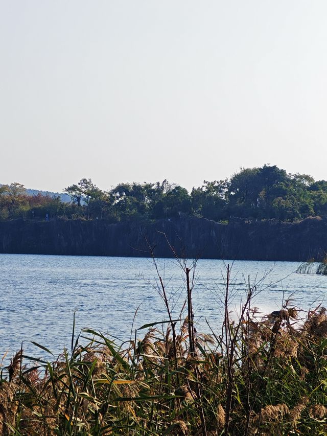 碧水揚波繪神湖,生態畫卷醉人心 碧水揚波繪神湖,生態畫卷醉人心