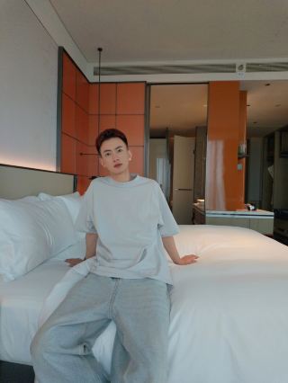 In Ningbo, I found a corner to catch my breath on my journey.