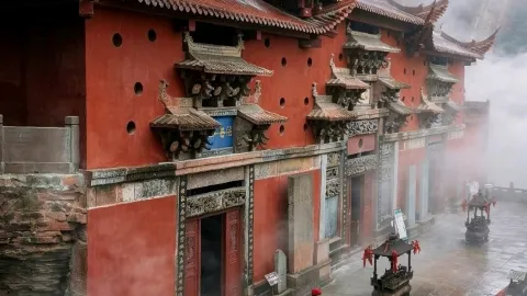 A Fairytale Adventure on a Misty Mountain Path 🌫️ — traveler post in Xiuning