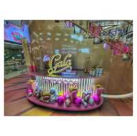Let's Gala This Christmas。Mira Place