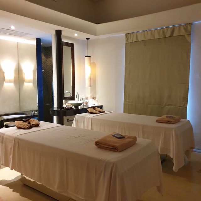 Centara Hotel