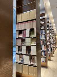 深圳版誠品🤫城中現代感書店😆前檐🙈