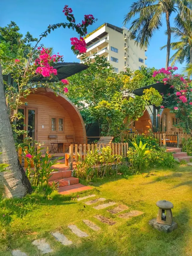 Vida Loca Resort & Sunset Beach Bar @ Phu Quoc 