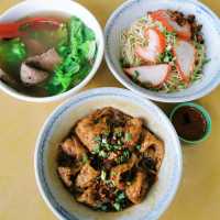 Sibu Kampua, dumpling, and pork liver soup! 