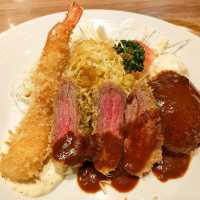 【大阪 なんばウォーク】肉汁たっぷりのハンバーグのお店がすごいんです✨✨✨