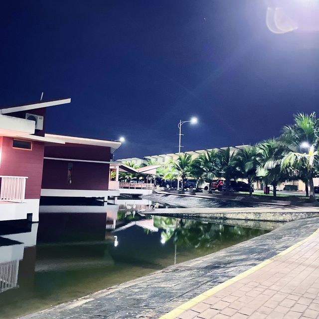 Water Chalet By Tasik Villa