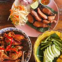 ครัวริมพาน ร้านลับวิวสะพานสารสิน