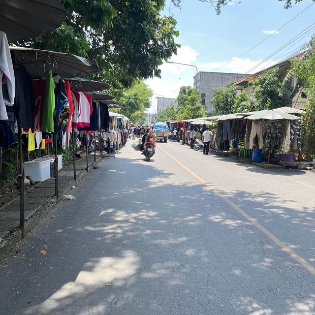 ตลาดมะพร้าวยะลา 