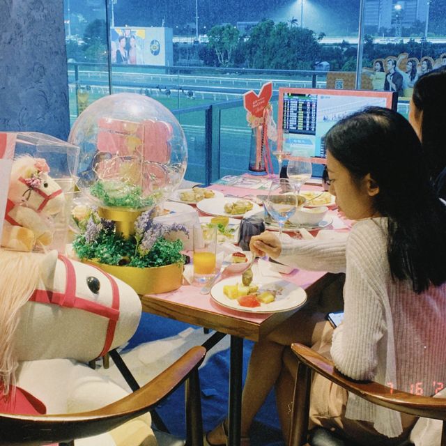 沙田馬場自助餐慶生日🥰🥰