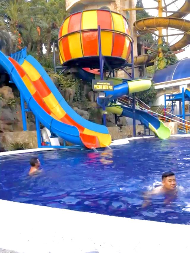 <Hidden Gem> Hotel With Private Waterboom⁉️💦
