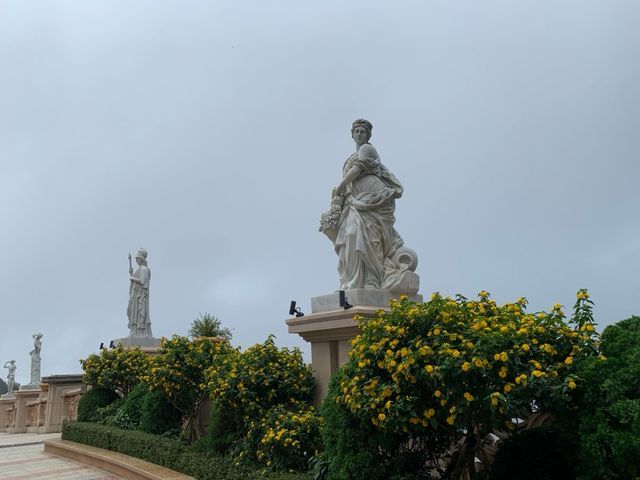 Louvre At SunWorld Bana Hills