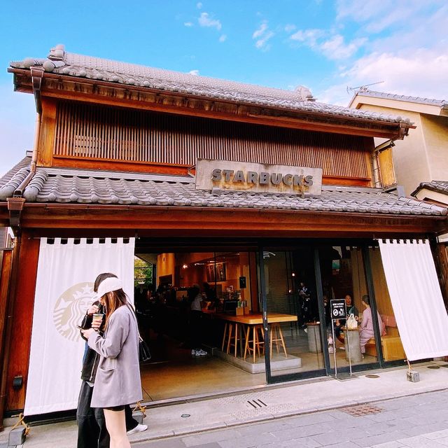 川越小江戶散策🏯冰川神社、時之鐘、藏造Starbucks🍡🍵