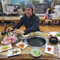 대패삼겹살이 맛있어 실내데이트 하기에 좋은 무주맛집