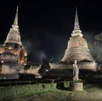 เผาเทียน เล่นไฟสุโขทัยย