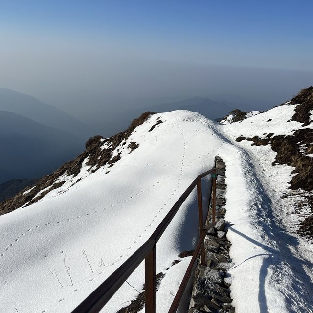 Mardi Himal Trek ..