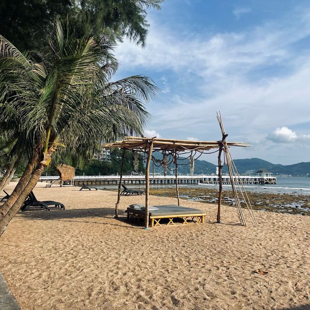 Thavorn Beach Village Resort & Spa ที่พักติดทะเล