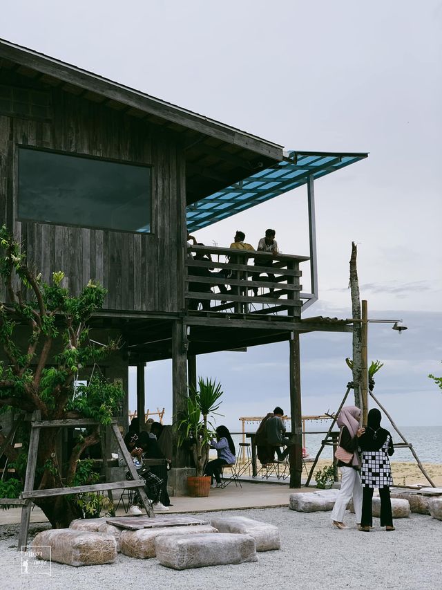  Idyllic House Cafe