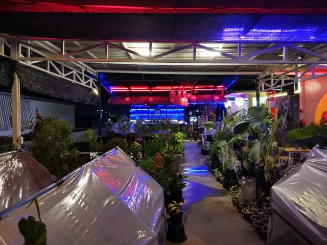 Bed-Friends Poshtel