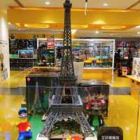 台北｜🎲🤖室內親子好去處🤠LEGO 樂高授權專賣店 信義遠百A13