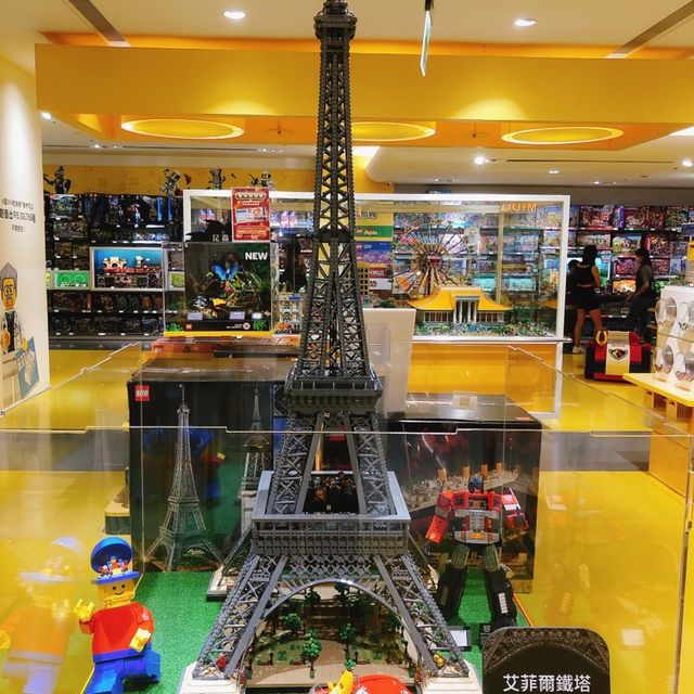 台北｜🎲🤖室內親子好去處🤠LEGO 樂高授權專賣店 信義遠百A13
