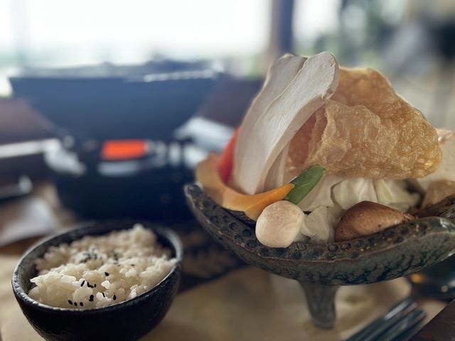 🌙 鍋物與泡茶的美味結合！🍲🍵