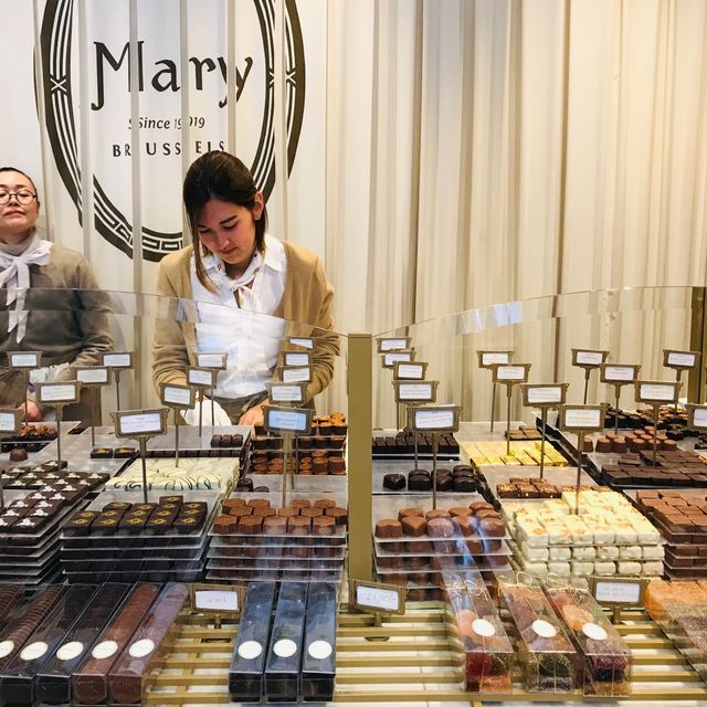 World-famous chocolate country !! 🍫